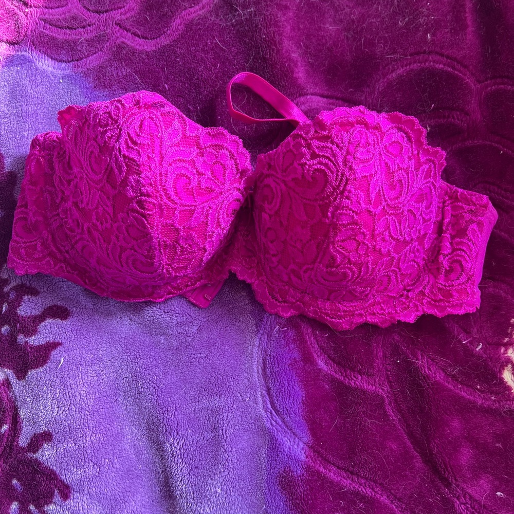 Victoria’s Secret Bra. 38C. Bright Pink.
